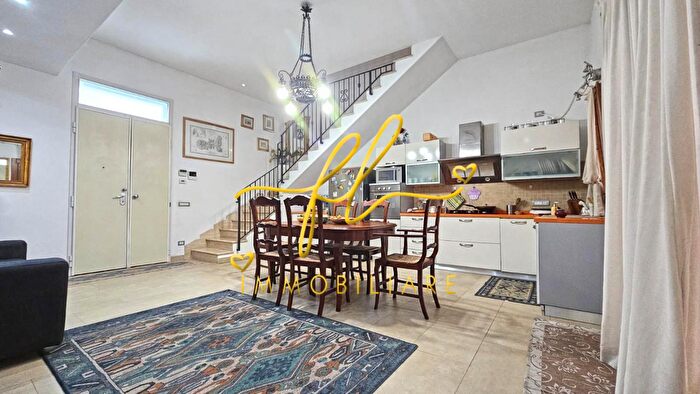 Casa con 5 locali in vendita in San Vincenzo