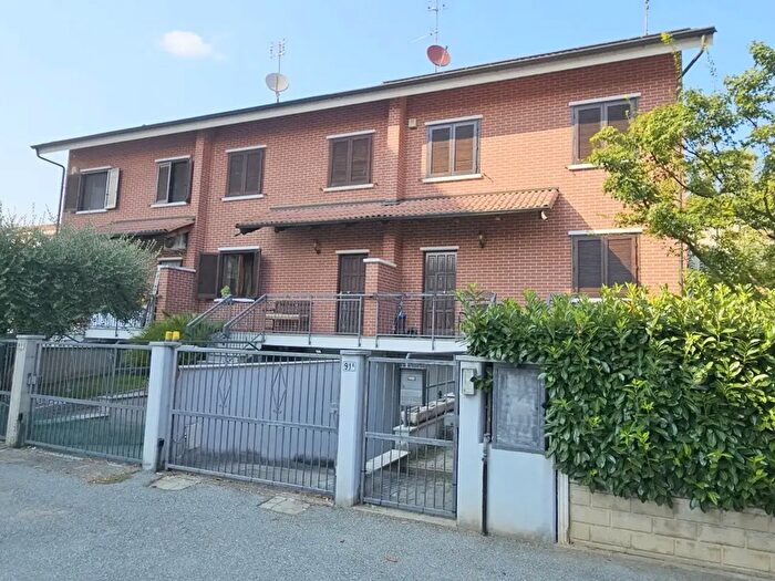 Casa con 6 locali in vendita in Via Milano B, Settimo Torinese