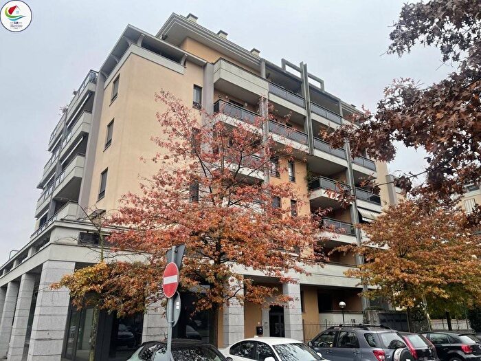 Appartamento bilocale in affitto in Via San Girolamo Emiliani, Centro, Magenta