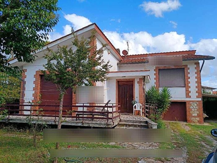 Casa con 7 locali in vendita in Via delle Colline Livornesi, Fauglia