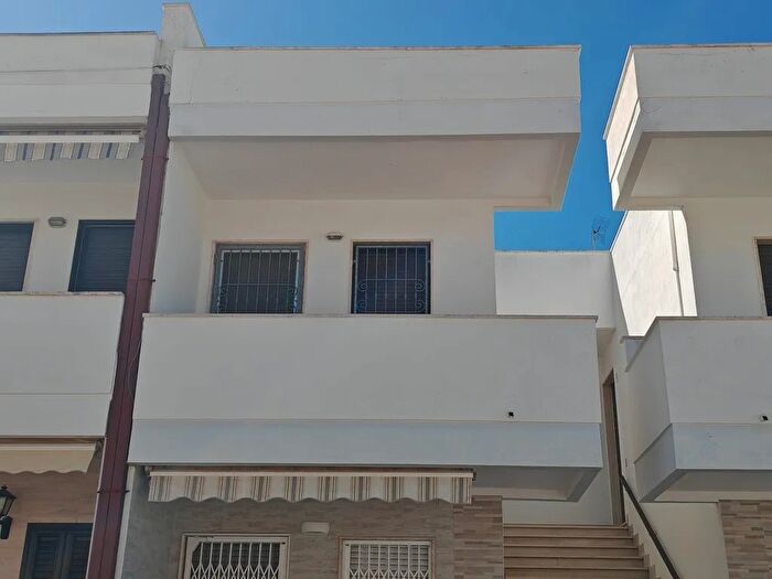 Casa trilocale in vendita in Lido Marini Salve, Ugento