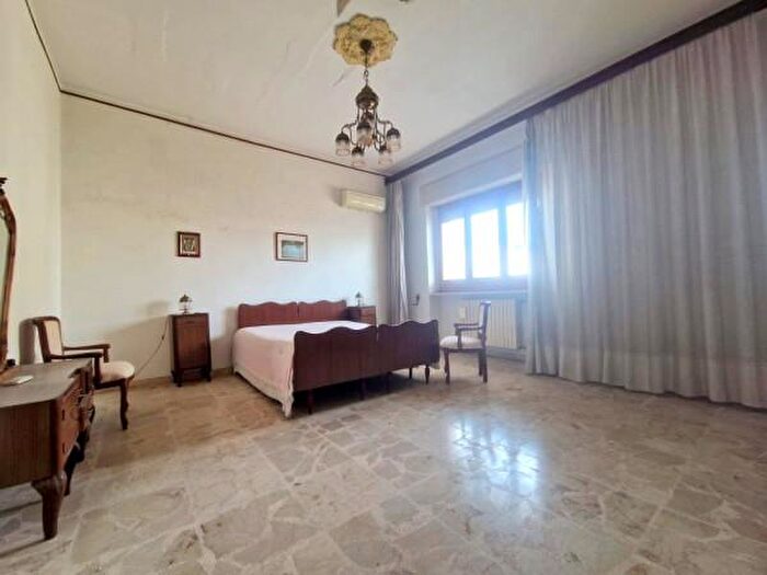 Casa con 6 locali in vendita in Via Alessandro Manzoni, Miggiano