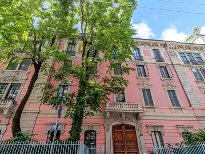 Appartamento bilocale in affitto in Via Montebello, Milano