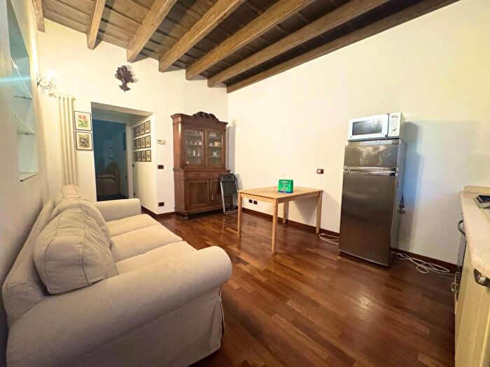 Appartamento bilocale in affitto in Via Luciano Manara, San Biagio, Monza