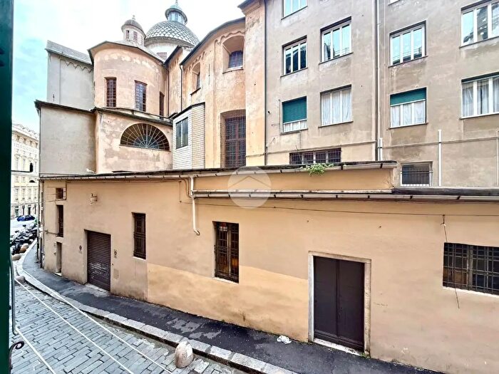 Appartamento quadrilocale in vendita in Salita Antonio Giusti, Genova