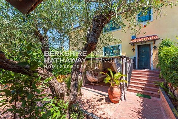 Casa trilocale in vendita in Via Pelago, Roma