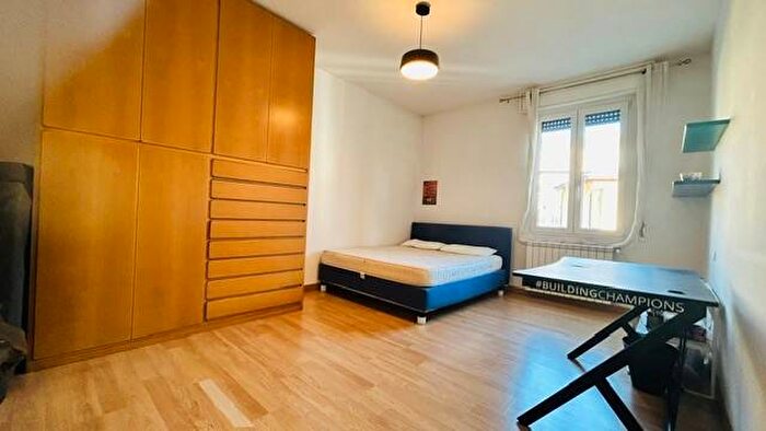 Appartamento quadrilocale in affitto in Via Lanciano, Zara, Milano