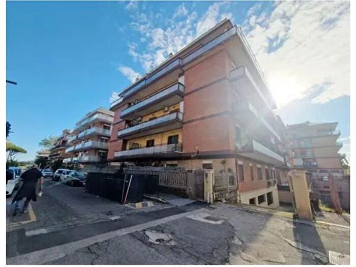 Appartamento bilocale in vendita in Via Odessa, Pomezia