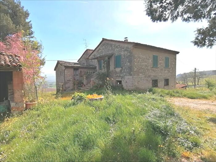 Casa con 6 locali in vendita in Vocabolo Valle, San Venanzo