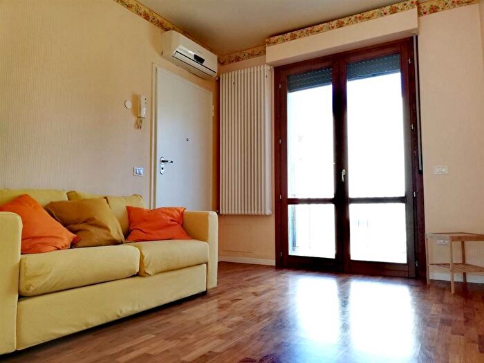 Appartamento bilocale in affitto in Piazza Giacomo Matteotti, San Rocco Lungarno, Empoli