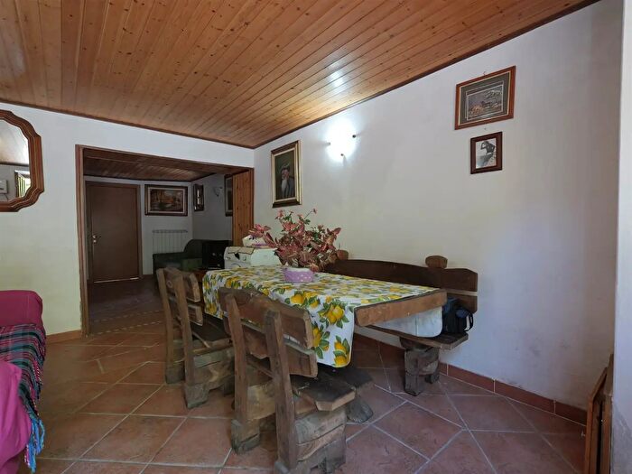 Appartamento quadrilocale in vendita in Via Aurelia, Carrodano