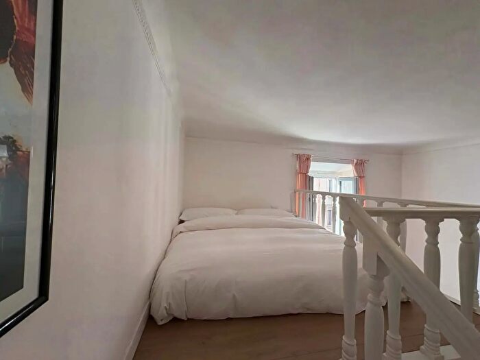 Appartamento monolocale in affitto in Viale Coni Zugna, Milano