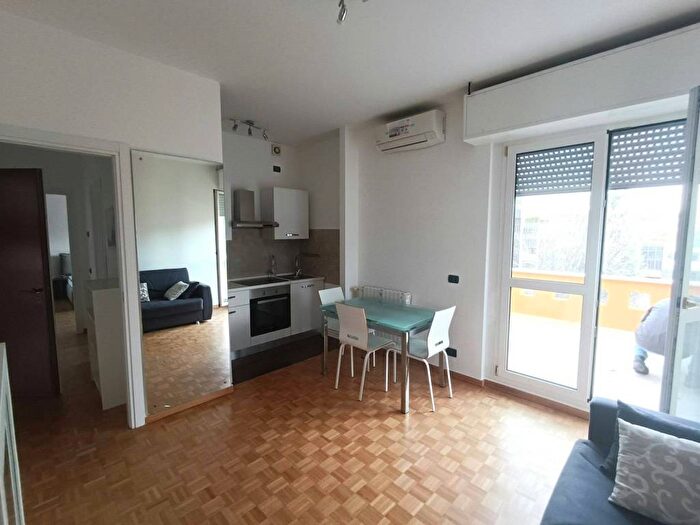 Appartamento bilocale in affitto in Via Andrea Maffei, Montenero, Milano