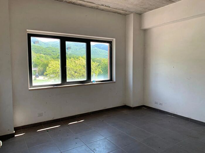 Appartamento con 5 locali in vendita in Viale Marzo Isernia Isernia, Isernia
