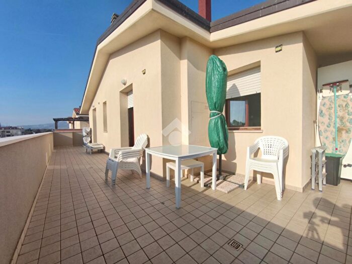 Appartamento trilocale in vendita in Via Benigno Zaccagnini, Rimini