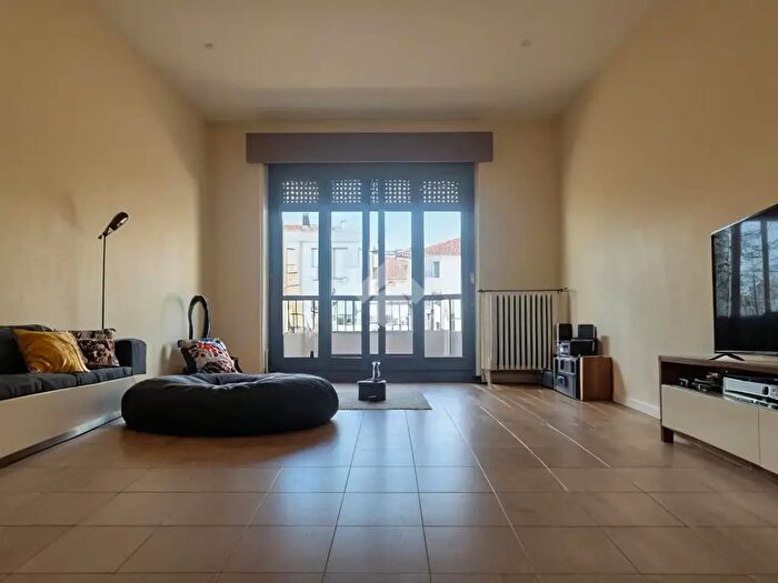 Appartamento trilocale in vendita in Viale Beato Quagliotti, Galliate