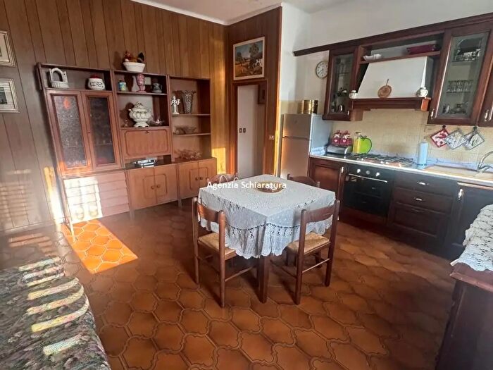 Appartamento trilocale in vendita in Pesaro