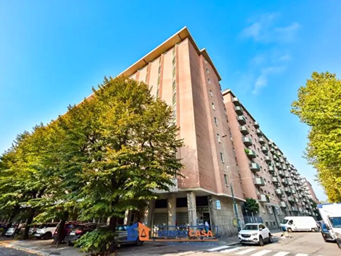 Appartamento trilocale in vendita in Via Palmiro Togliatti, Torino