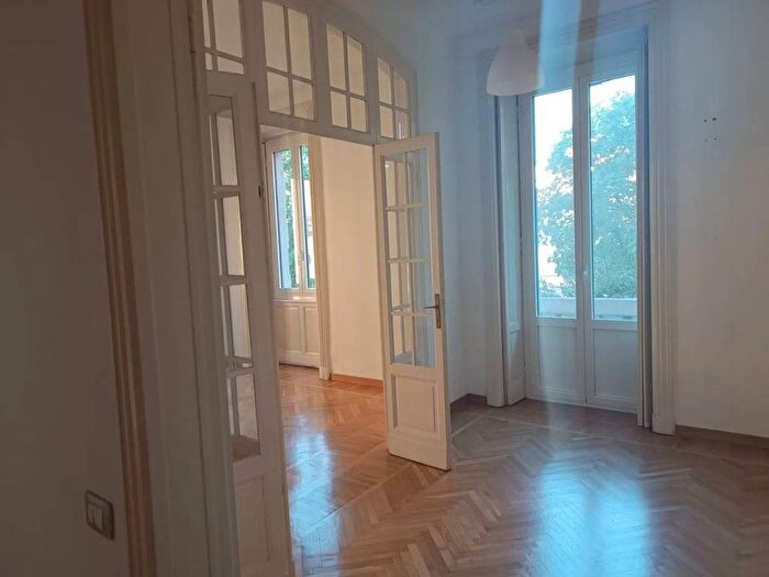 Appartamento quadrilocale in affitto in Via Spartaco, Cadore, Milano