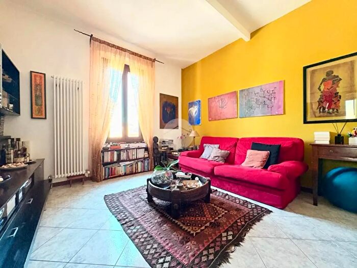 Appartamento trilocale in vendita in Via Ferruccio Ghinaglia, Cremona