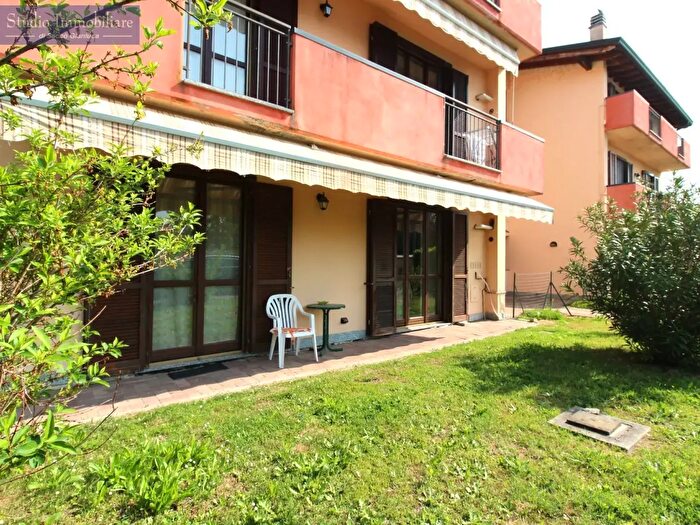 Appartamento trilocale in vendita in Via Sandro Pertini, Bressana Bottarone