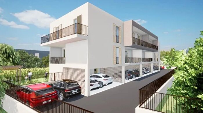 Casa con 6 locali in vendita in Fondi Fondi SemiCentro, Fondi