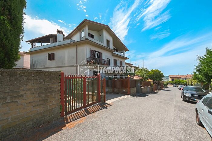 Appartamento bilocale in vendita in Via Piemonte, Campagnano Di Roma