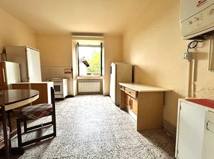 Casa quadrilocale in vendita in Via a Motta Malnate Va Italia, Malnate