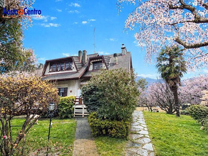 Appartamento quadrilocale in vendita in Frazione Campore Grangia, Cuorgne