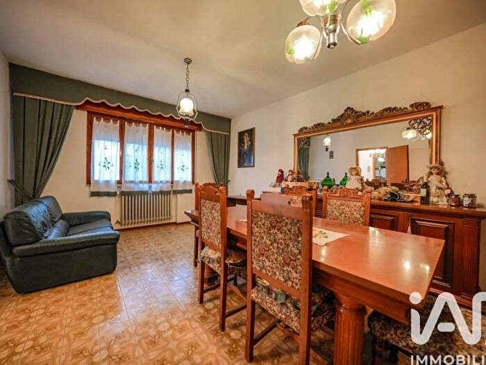 Casa quadrilocale in vendita in Via Michelangelo, Copparo