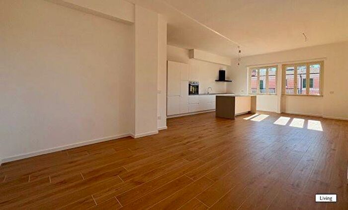 Appartamento con 5 locali in affitto in Via Satrico, Centro, Latina