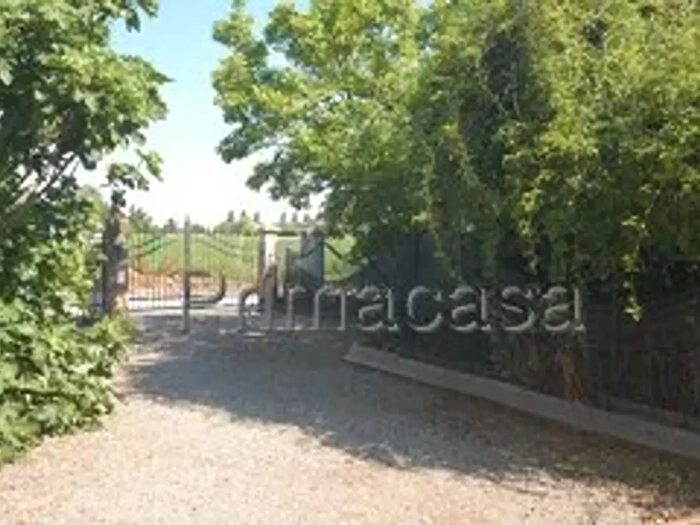 Casa quadrilocale in vendita in Stradello Gherlino, Modena