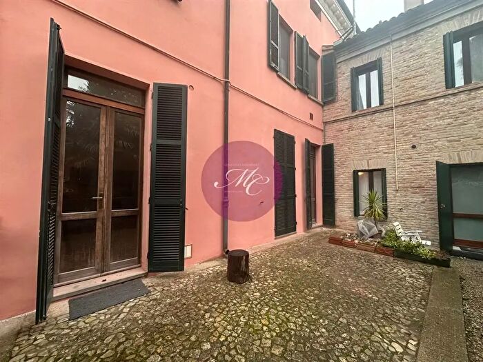 Appartamento bilocale in vendita in Via Garzoni, Bagnacavallo