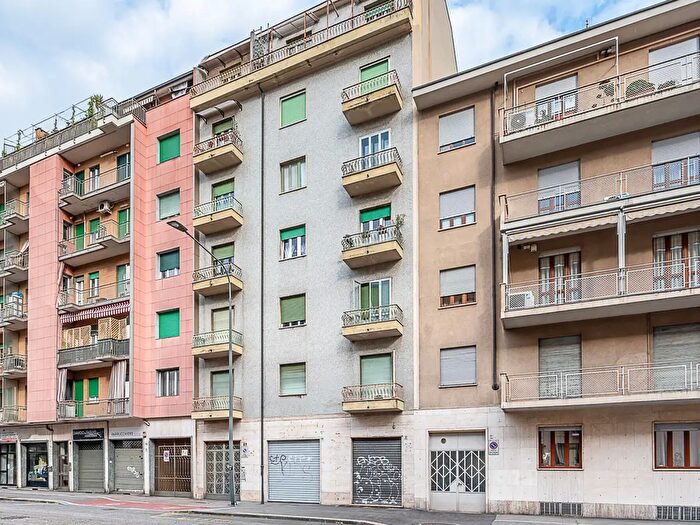 Appartamento bilocale in vendita in Via Giordano Bruno, Torino