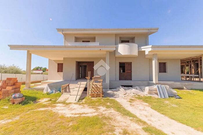 Casa con 5 locali in vendita in Via Massa di San Giuliano, Roma