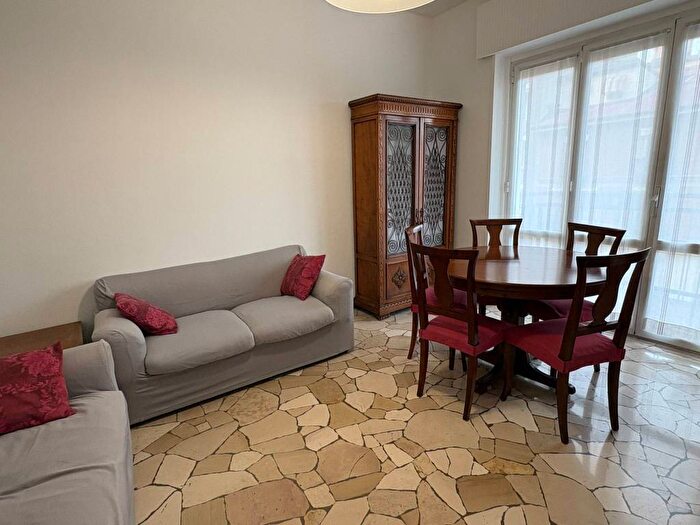 Appartamento trilocale in affitto in Viale Stelvio, Zara, Milano