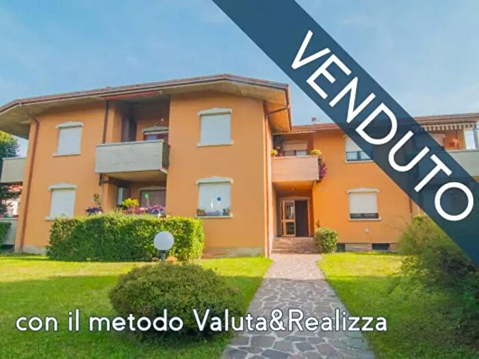 Appartamento trilocale in vendita in Via Angelo Mai, Mapello