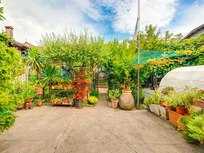 Appartamento bilocale in vendita in Barasso
