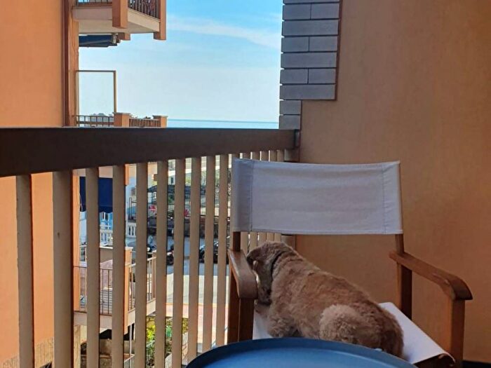 Appartamento trilocale in affitto in Corso Cristoforo Colombo, Centro, Chiavari