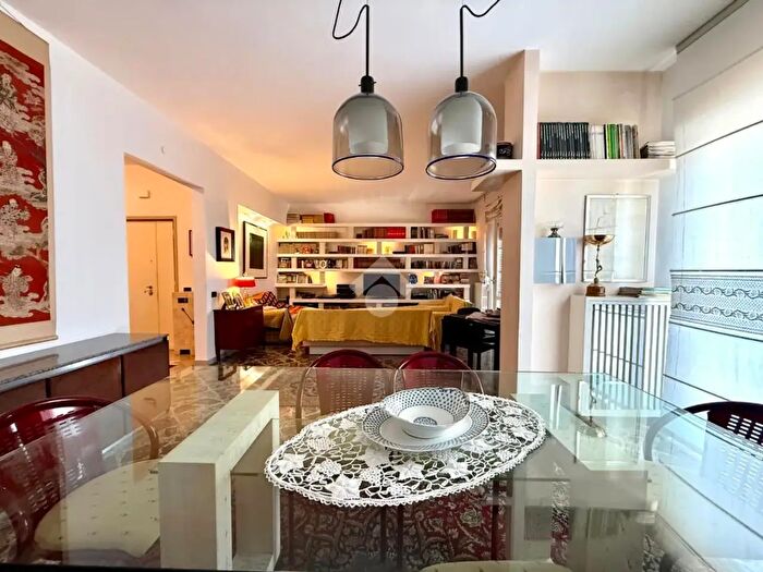 Appartamento con 6 locali in vendita in Via Giacomo Matteotti, Bitonto