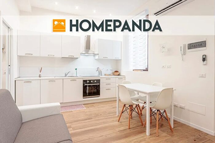 Appartamento bilocale in vendita in Via Privata Alberico da Barbiano, Milano