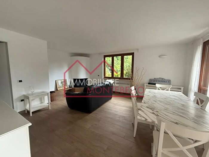 Appartamento quadrilocale in affitto in Lombrici, Camaiore