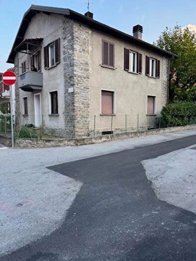 Appartamento quadrilocale in vendita in Via Trento, Domodossola