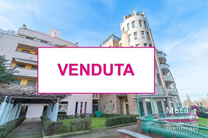 Appartamento quadrilocale in vendita in Via Bruxelles, San Donato Milanese