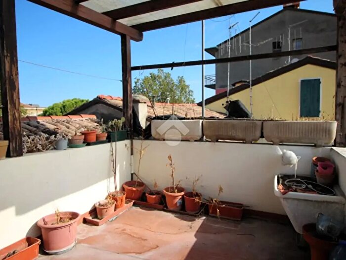 Casa quadrilocale in vendita in Via Mura Barriera Ponente, Cesena