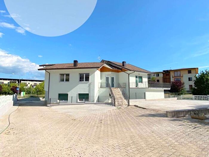 Appartamento quadrilocale in affitto in Via Amiternina, Coppito Preturo, L'Aquila