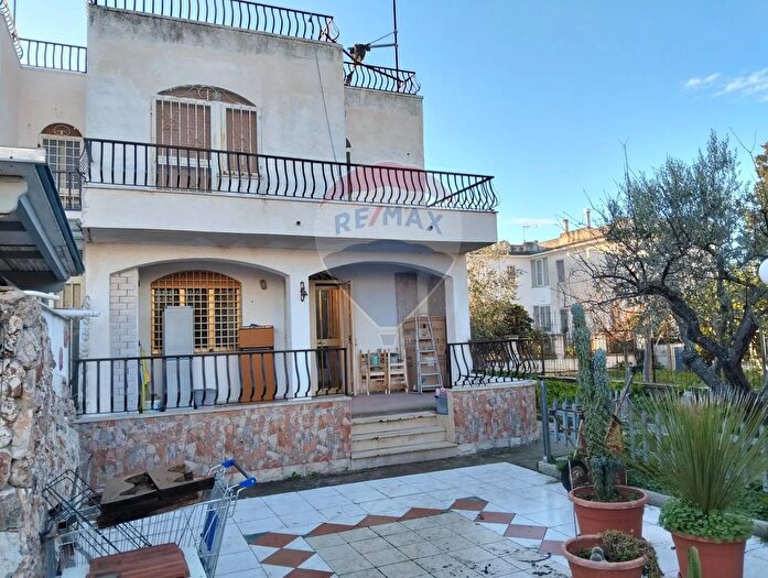 Casa quadrilocale in vendita in Via delle Rose, Manfredonia