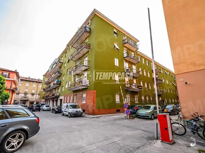 Appartamento trilocale in vendita in Via Milano, Brescia