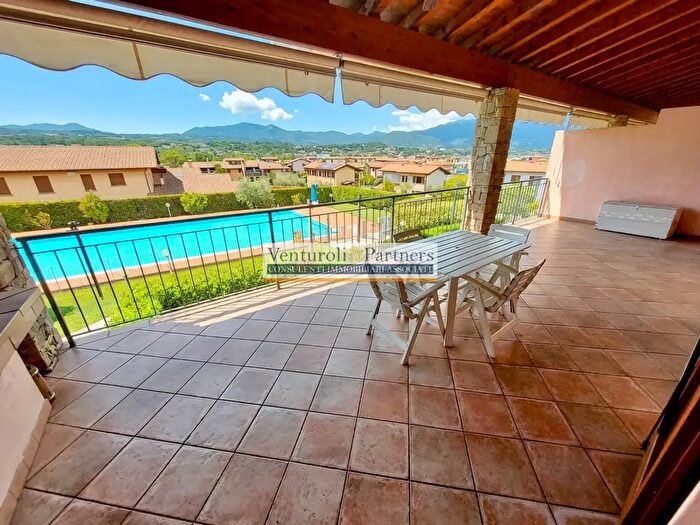 Appartamento trilocale in vendita in Via Belvedere, Manerba Del Garda