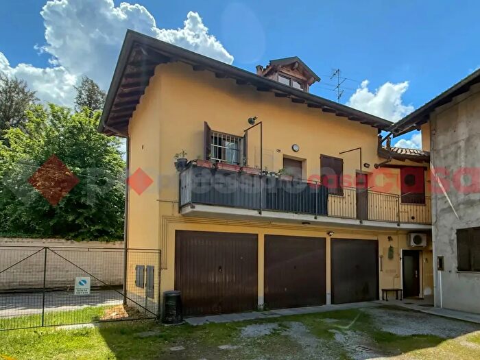 Appartamento bilocale in vendita in Piazza Cittadella, Gessate
